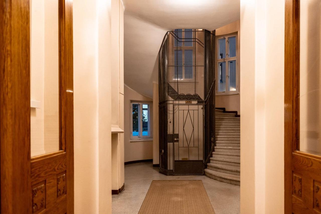 2Ndhomes Cozy & Compact Top Floor Studio In Erottaja 赫尔辛基 外观 照片